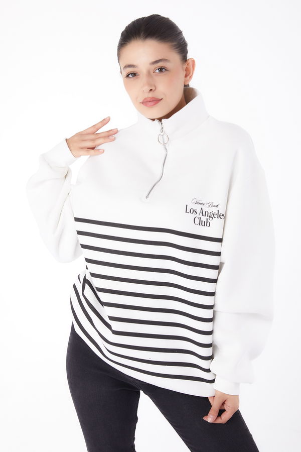 Düz Yarım Balıkçı Yaka Kadın Beyaz Şeritli Sweatshirt - 26185