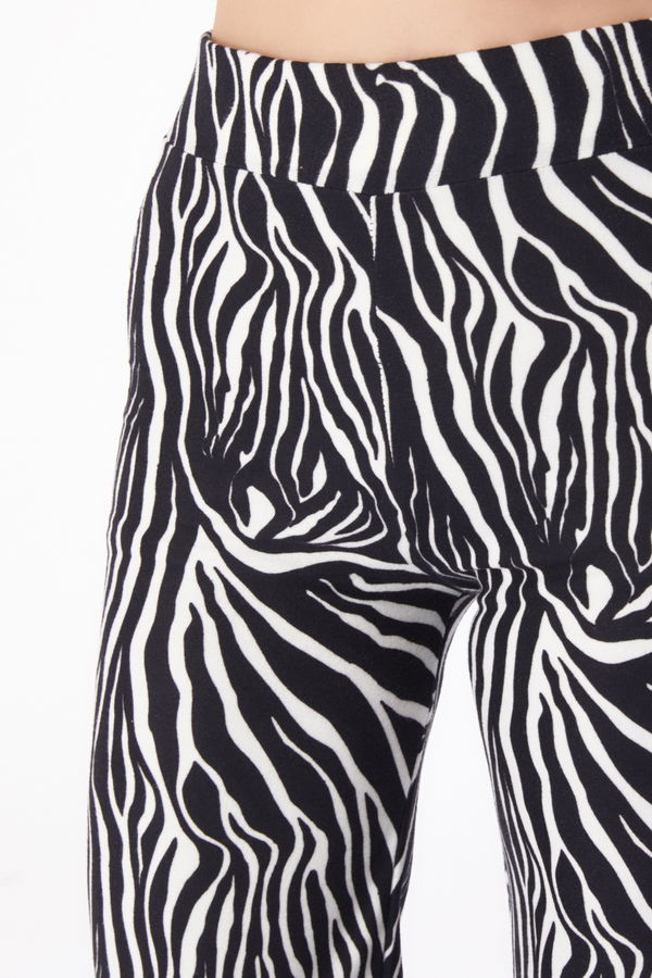 Düz V Yaka Kadın Siyah Zebra Desenli Pantolon - 26210 SİYAH