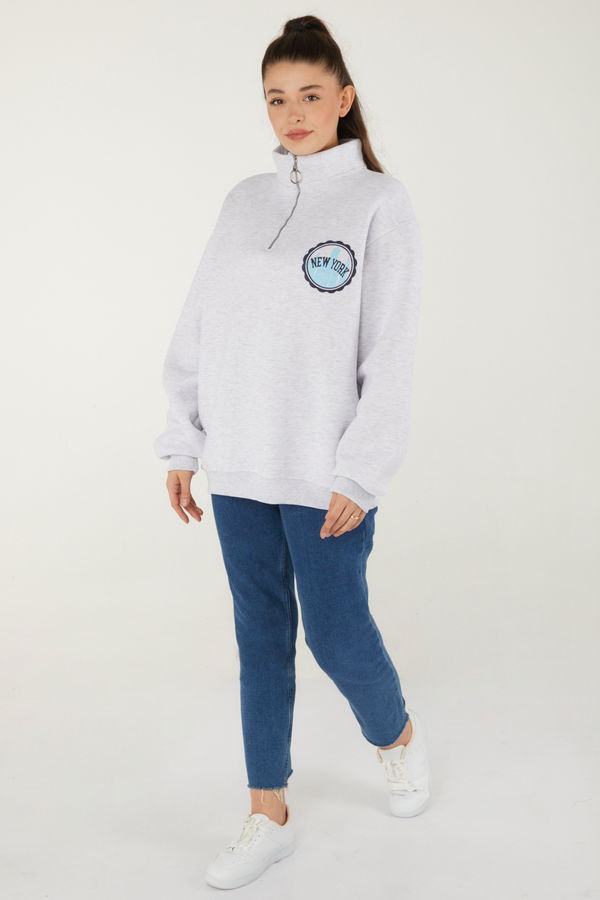 Düz Yarım Balıkçı Yaka Kadın Gri Baskılı Sweatshirt - 26518
