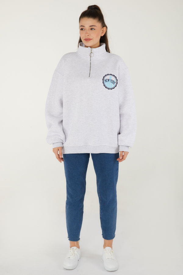 Düz Yarım Balıkçı Yaka Kadın Gri Baskılı Sweatshirt - 26518