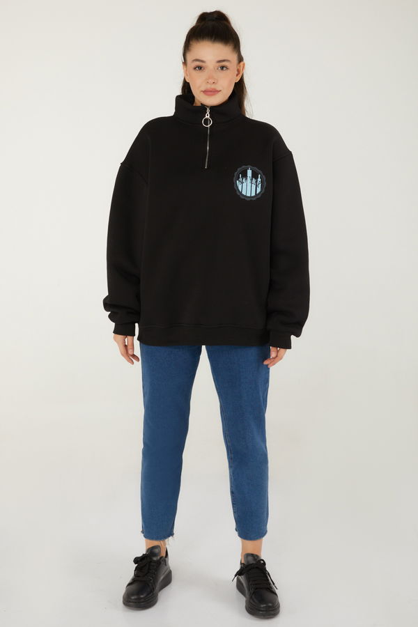 Düz Yarım Balıkçı Yaka Kadın Siyah Baskılı Sweatshirt - 26518
