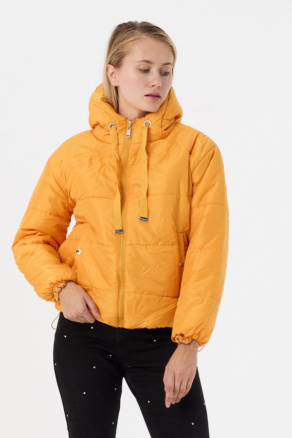 Mont Sarı - 21543 Sarı