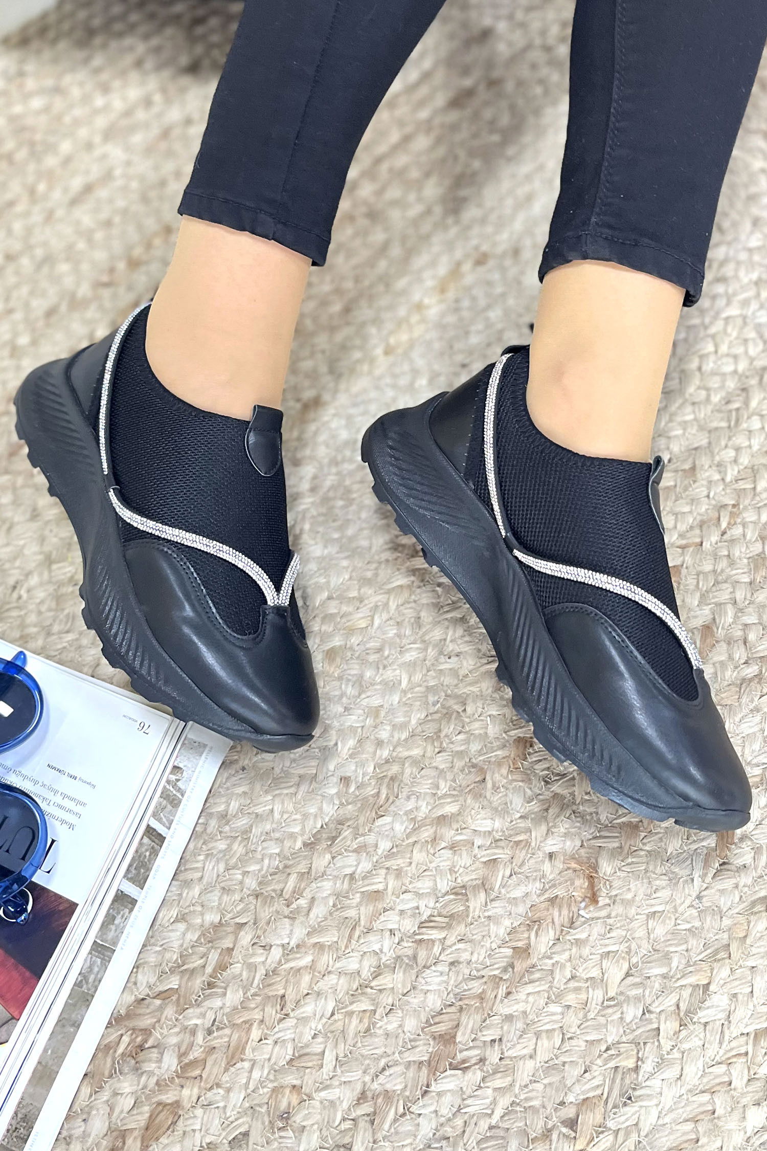 Kadın Siyah Spor Aykkabı - 22057