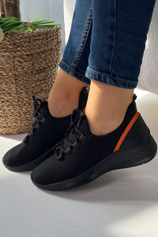 Kadın Siyah Spor Ayakkabı - 22059