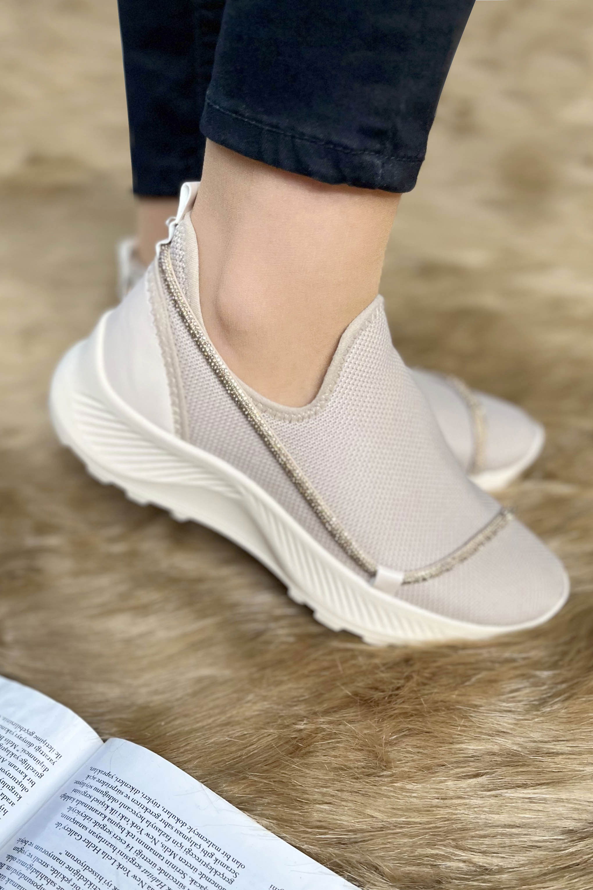 Kadın Bej Spor Ayakkabı - 22035