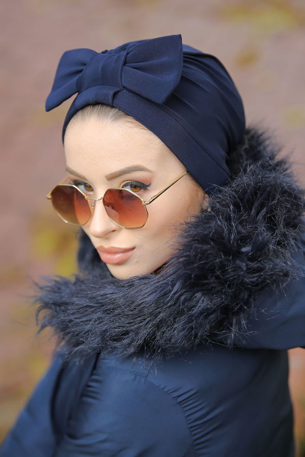 Fiyonklu Bone Siyah Lacivert - 6847