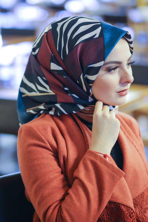 Desenli Şal Siyah  Taba - 8276