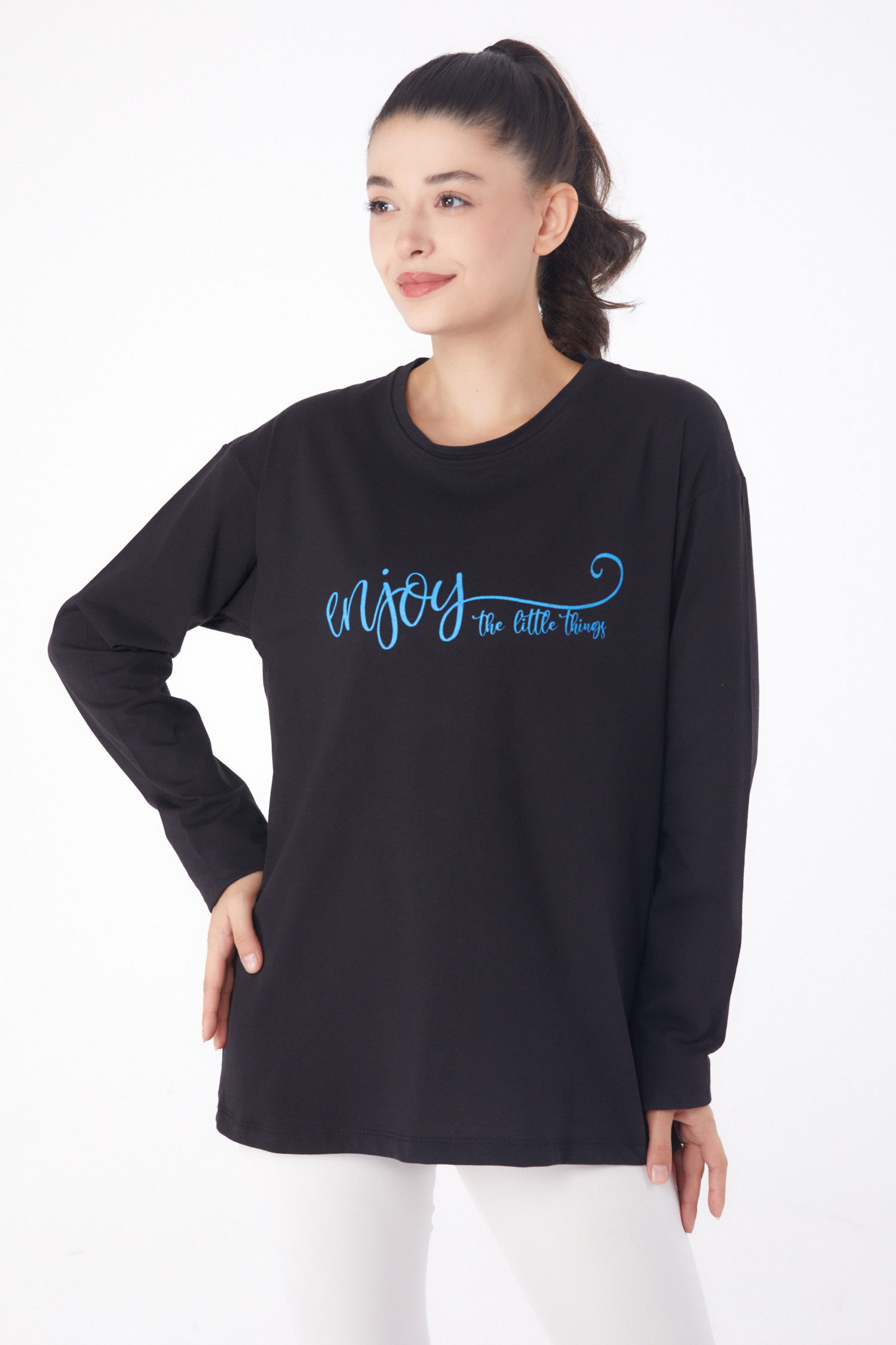 Düz Bisiklet Yaka Kadın Siyah Baskılı Sweat - 26240 SİYAH