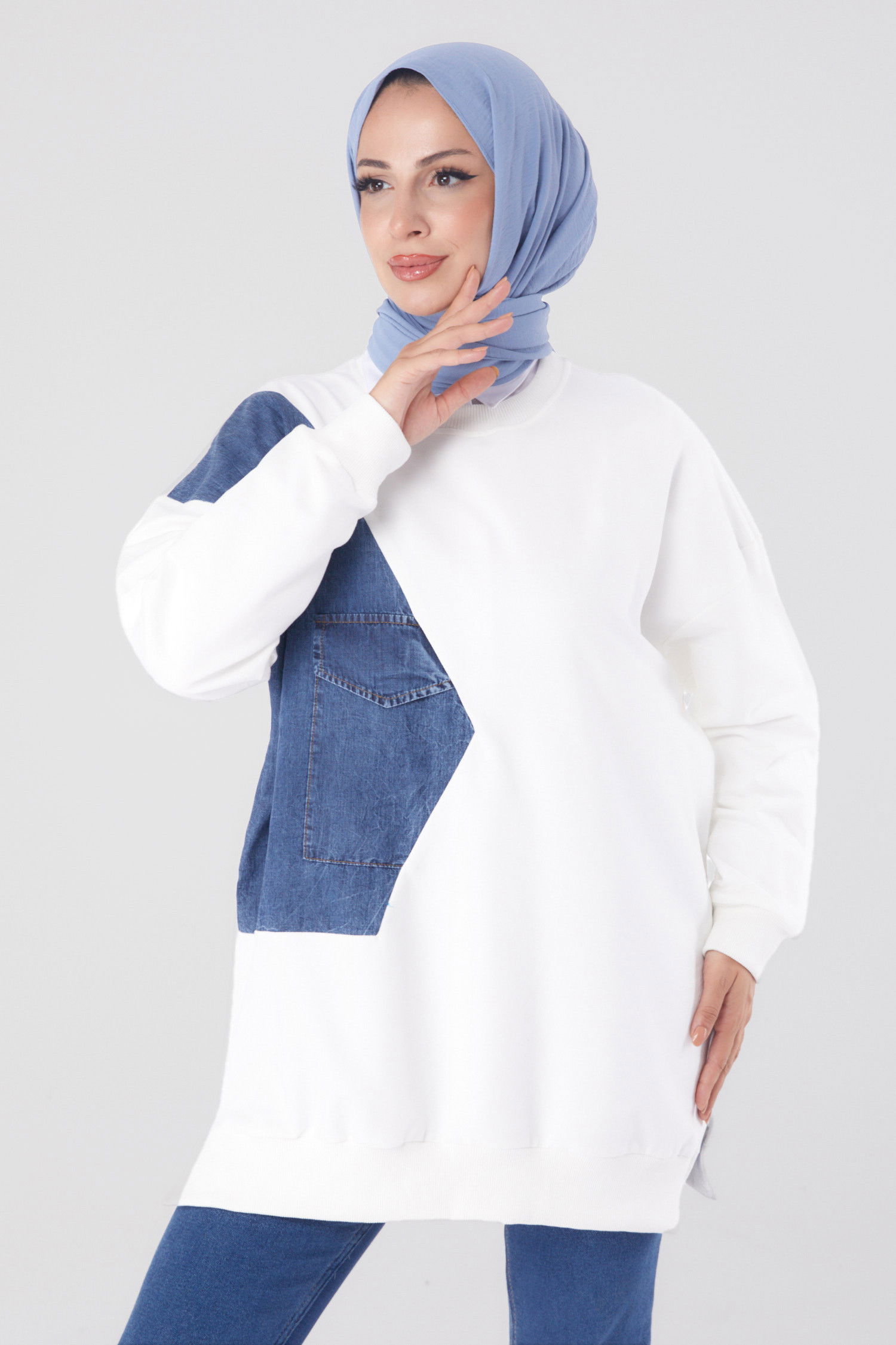 Düz Bisiklet Yaka Kadın Beyaz Garnili Sweat - 26224 BEYAZ