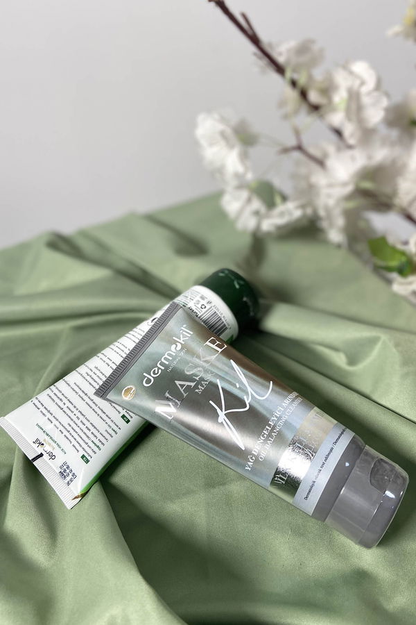 çok Renkli DERMOKİL Yağ Dengeleyici ve Arındırıcı Yüz Kil Maskesi 75 ml - 21737 ÇOK RENKLİ