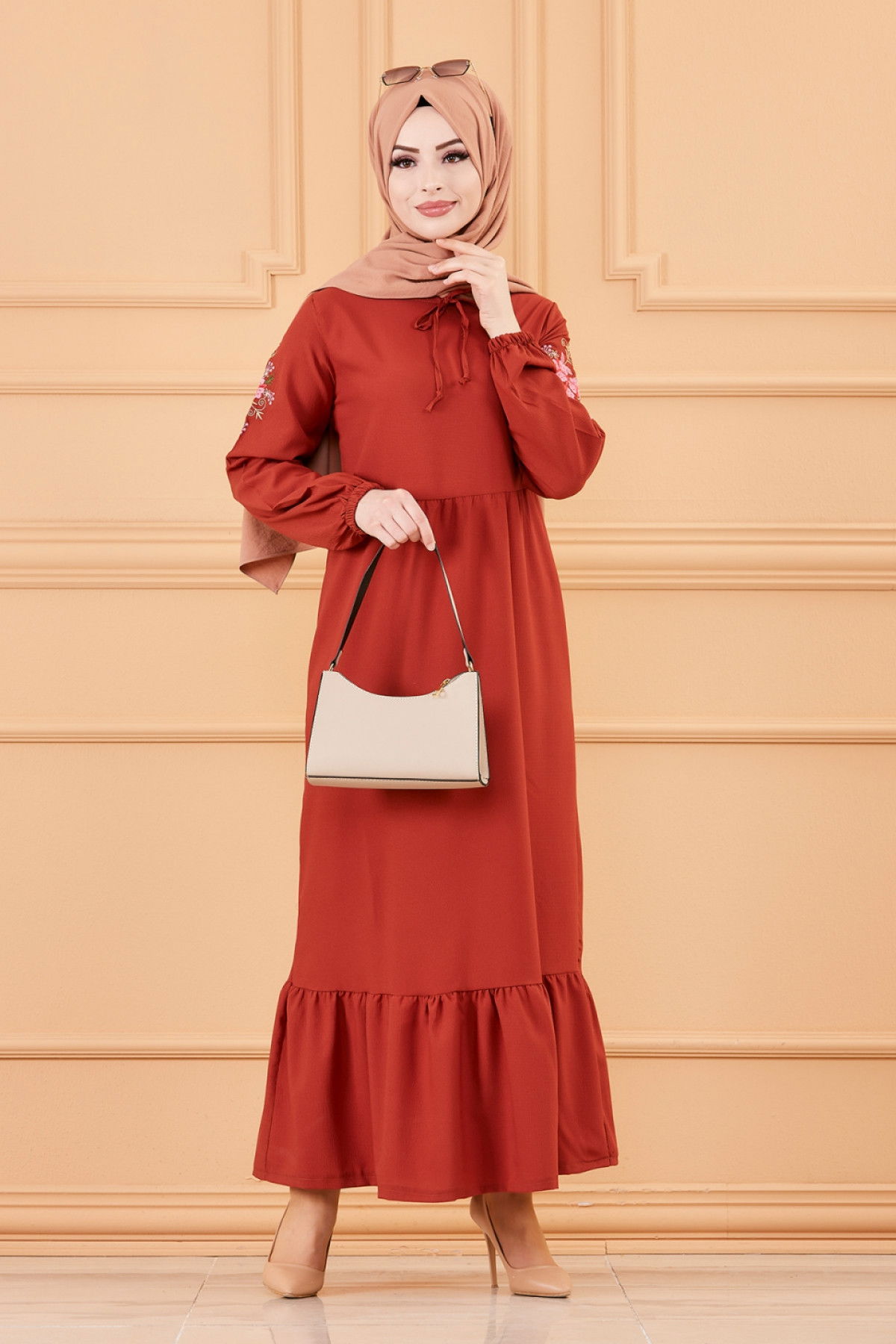 KOL NAKISLI ELBISE Kiremit - 3596 KİREMİT