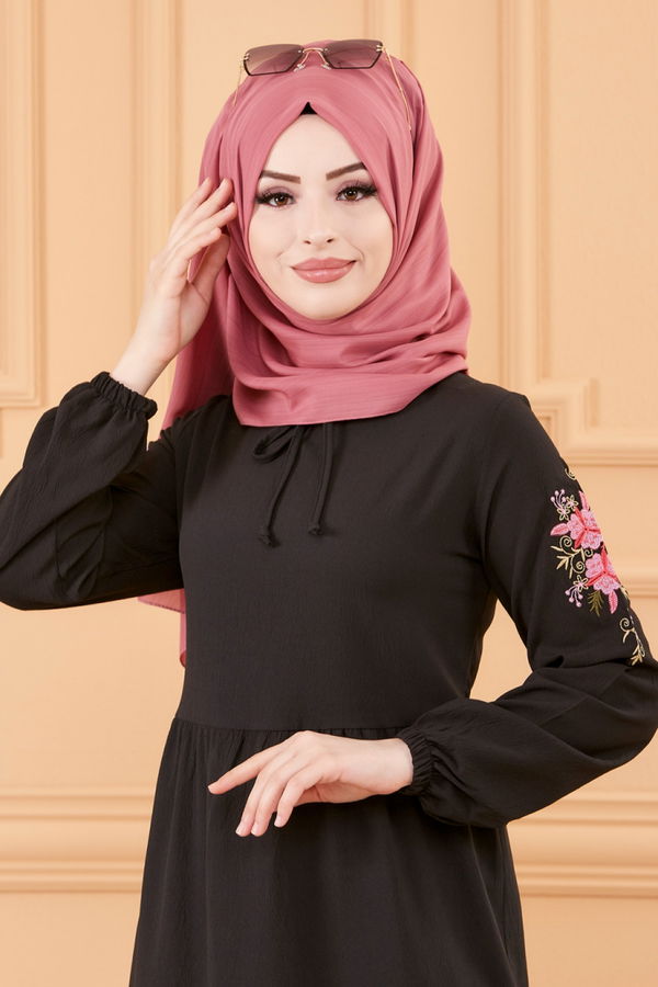 KOL NAKISLI ELBISE Siyah - 3596