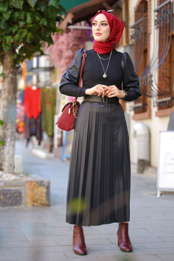 Plise Etek Bluz  Siyah - 1350