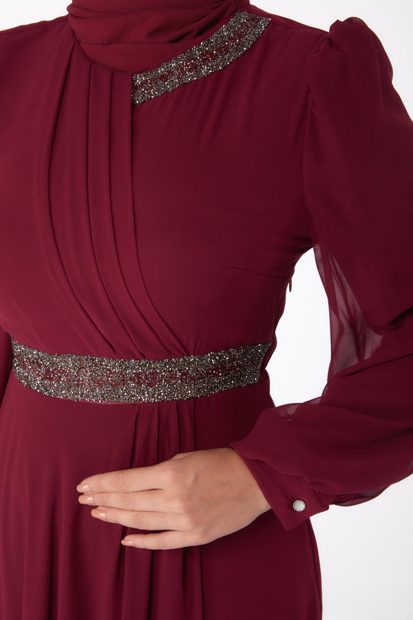 Düz Hakim Yaka Kadın Bordo Taşlı Şifon Elbise - 26255 BORDO