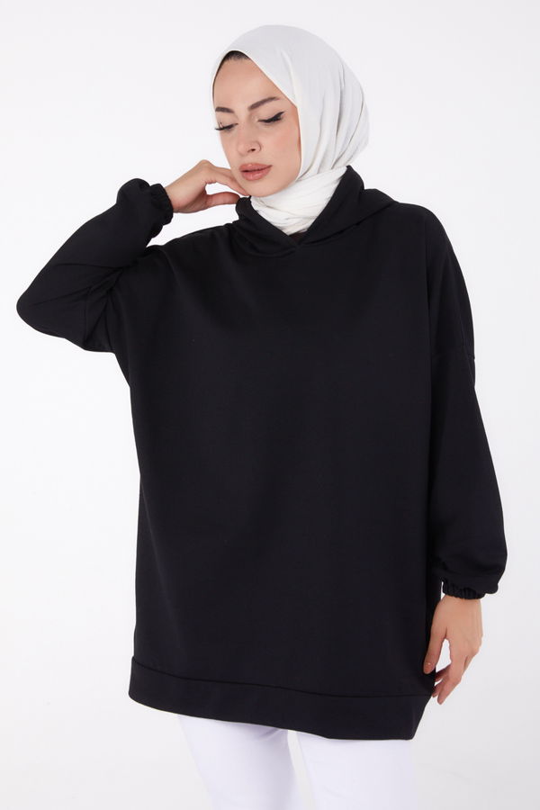 Düz Kapşonlu Yaka Kadın Siyah Arkası Baskılı Sweatshirt - 13327