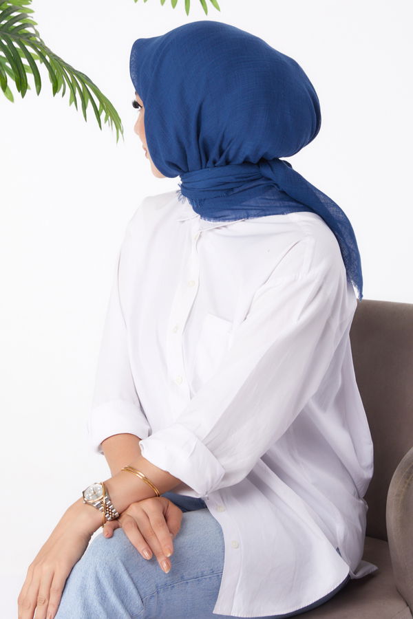 Düz Orta Kadın Lacivert Eşarp - 26146 LACİVERT