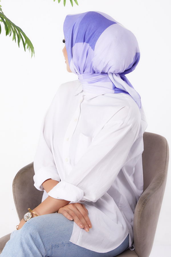 Düz Orta Kadın Lila Desenli Eşarp - 26148 LİLA