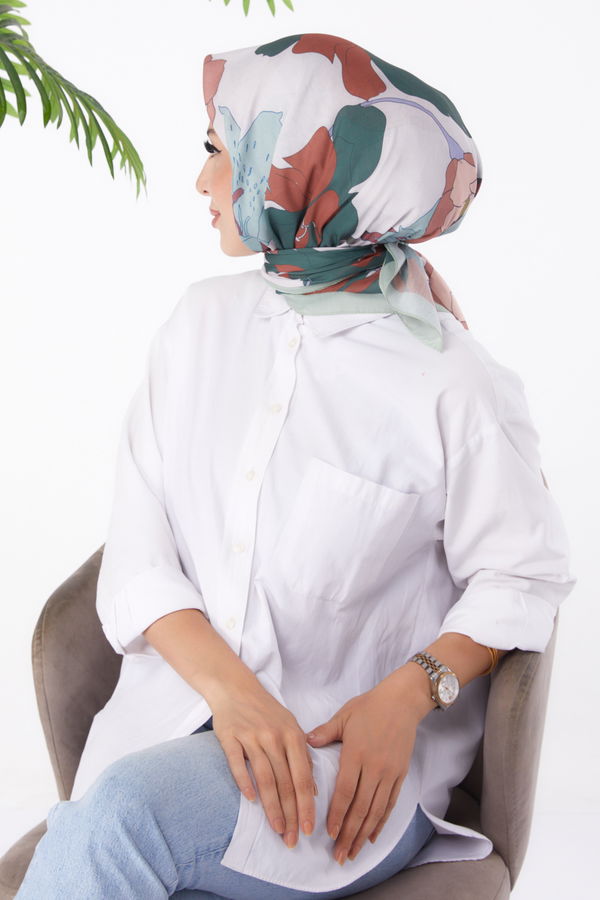Düz Orta Kadın Yeşil Desenli Eşarp - 26158 YEŞİL
