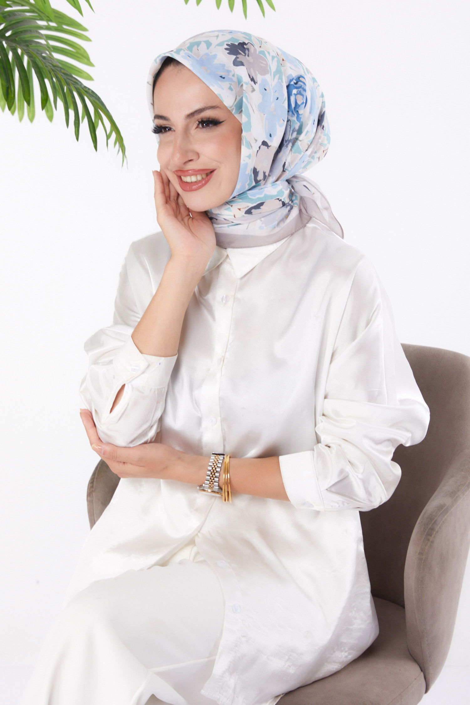 Düz Orta Kadın Bej Desenli Eşarp - 26153 BEJ