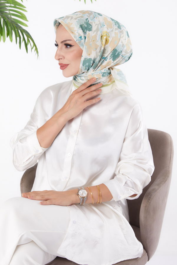 Düz Orta Kadın Yeşil Desenli Eşarp - 26153 YEŞİL