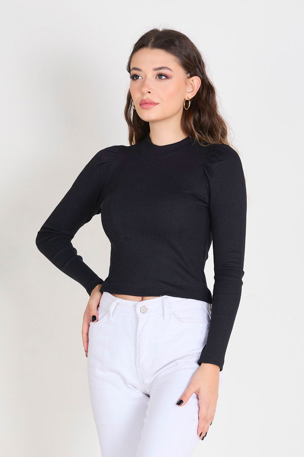 Düz Yarım Balıkçı Yaka Kadın Siyah Crop - 23389