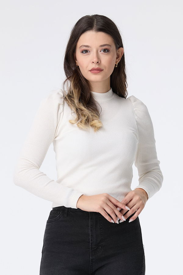 Düz Yarım Balıkçı Yaka Kadın Beyaz Crop - 23389