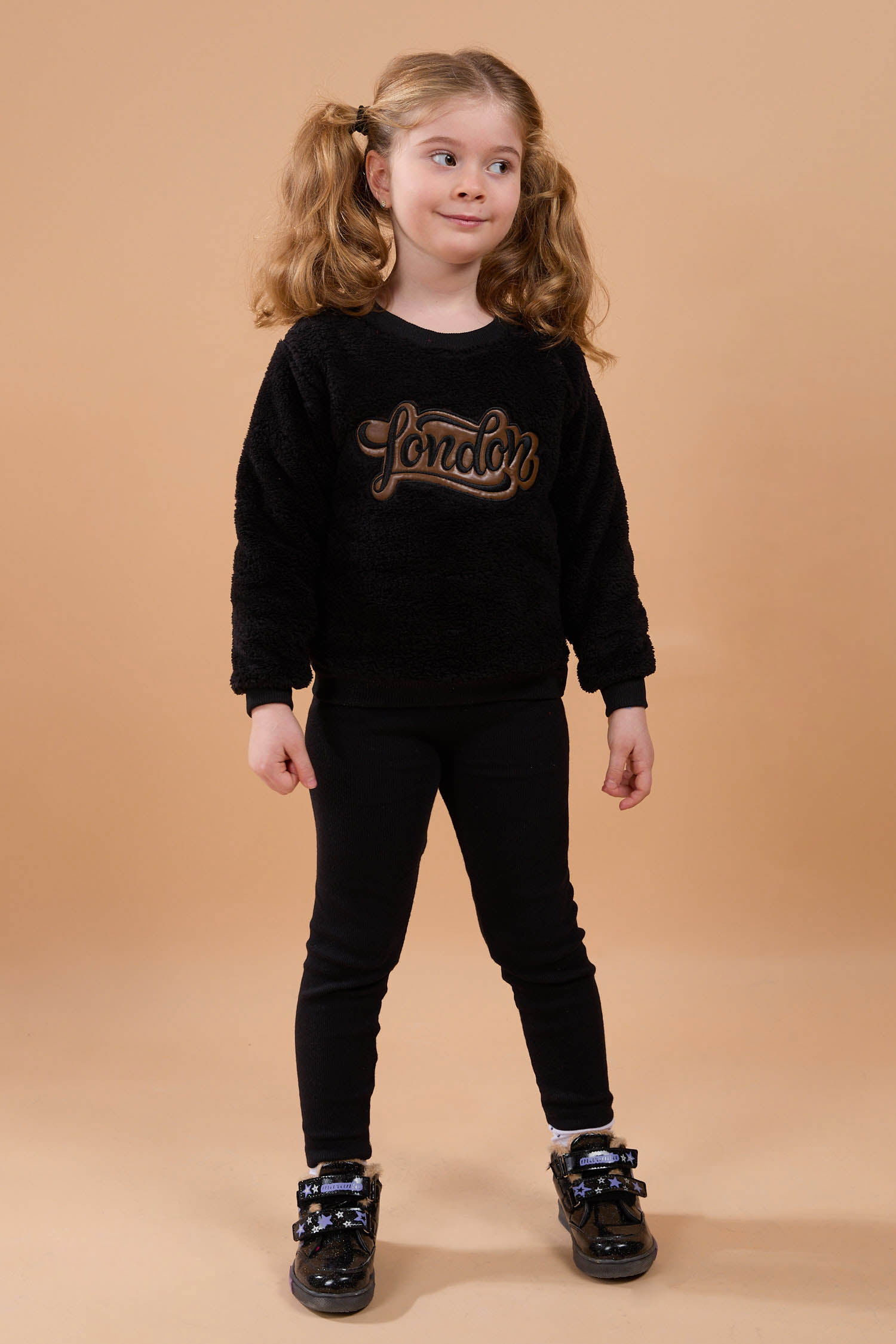 Erkek Çocuk Siyah Peluş Sweat - 23795