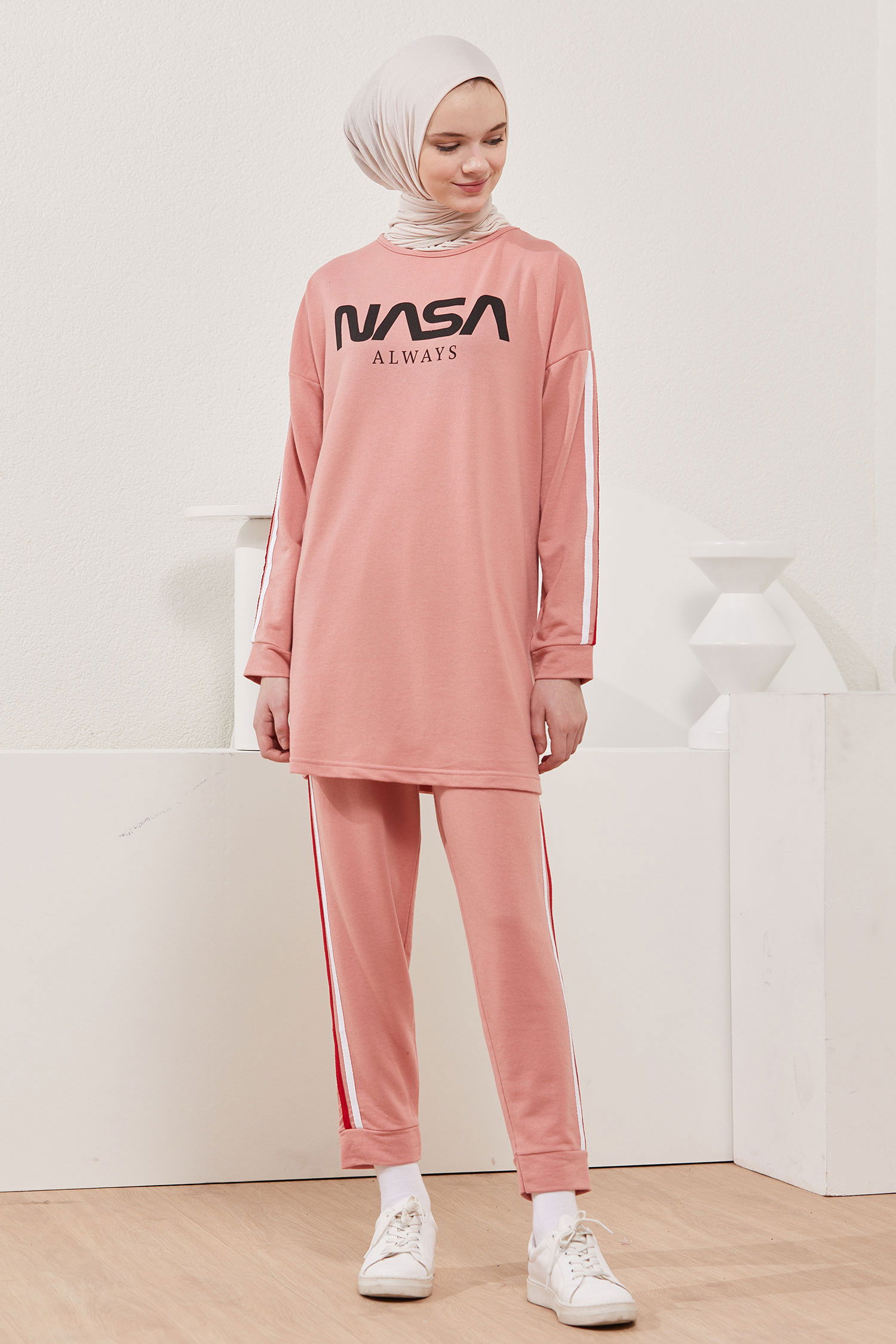 Düz Bisiklet Yaka Kadın Pembe TUNIK PANTOLON - 4141 PEMBE
