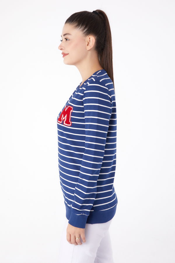 Düz Bisiklet Yaka Kadın Lacivert Nakışlı Sweatshirt - 26291 LACİVERT