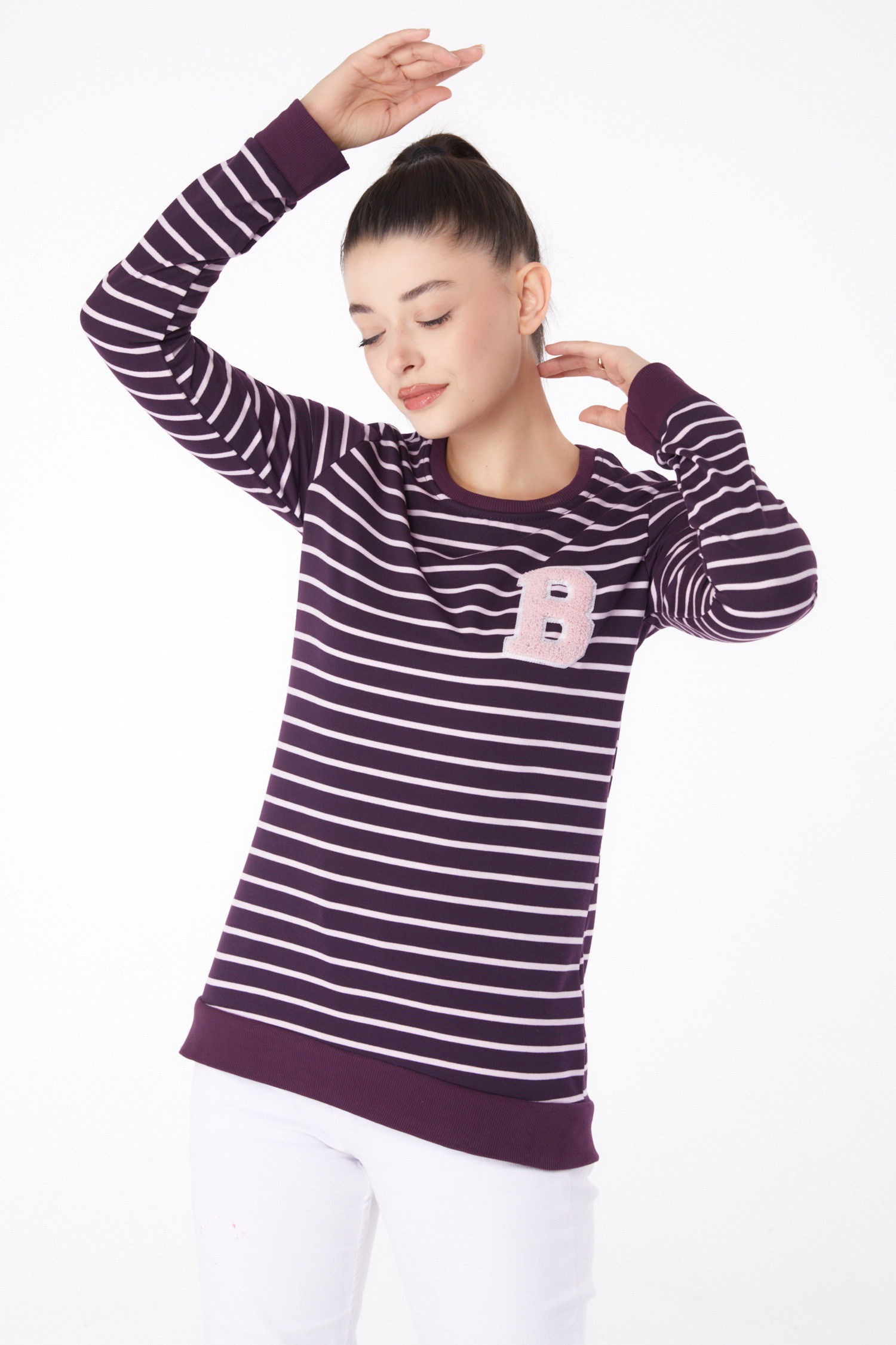 Düz Bisiklet Yaka Kadın Mor Nakışlı Sweatshirt - 26289 MOR