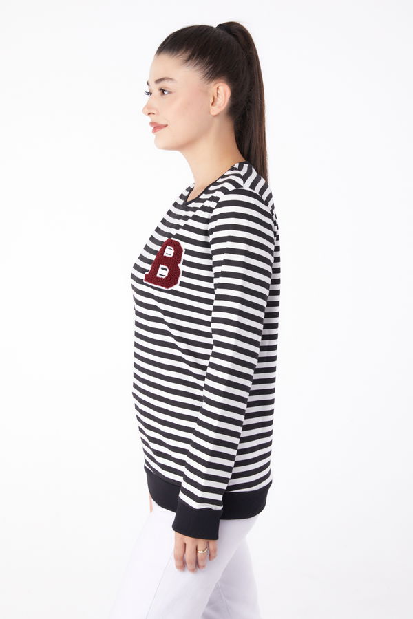 Düz Bisiklet Yaka Kadın Siyah Nakışlı Sweatshirt - 26289 SİYAH