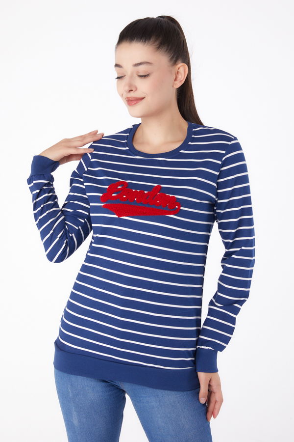 Düz Bisiklet Yaka Kadın Lacivert Nakışlı Sweatshirt - 26287 LACİVERT