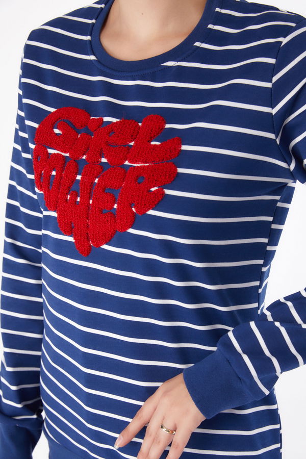Düz Bisiklet Yaka Kadın Lacivert Nakışlı Sweatshirt - 26288