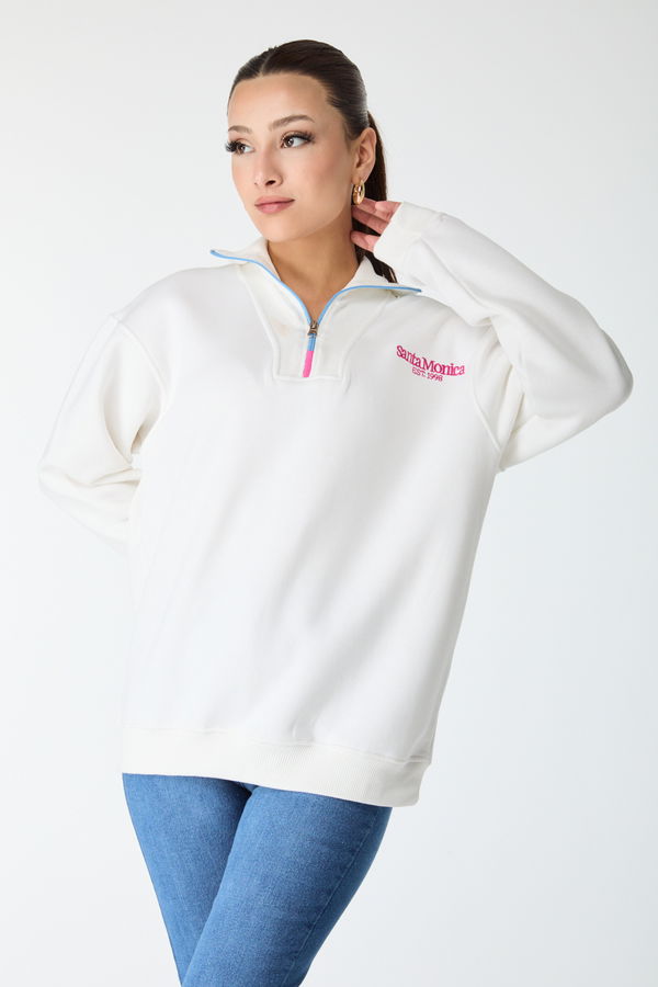Düz Yarım Balıkçı Yaka Kadın Beyaz Yakası Fermuarlı Sweatshirt - 24273 BEYAZ