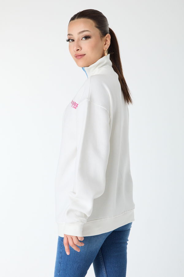 Düz Yarım Balıkçı Yaka Kadın Beyaz Yakası Fermuarlı Sweatshirt - 24273 BEYAZ