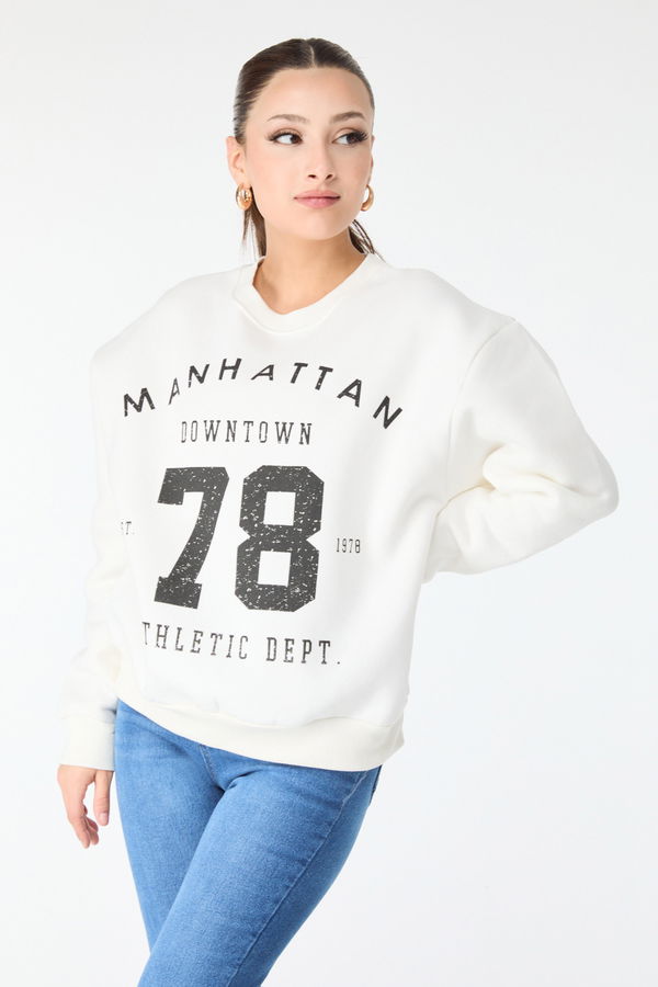 Düz Bisiklet Yaka Kadın Beyaz Baskılı Sweatshirt - 24274