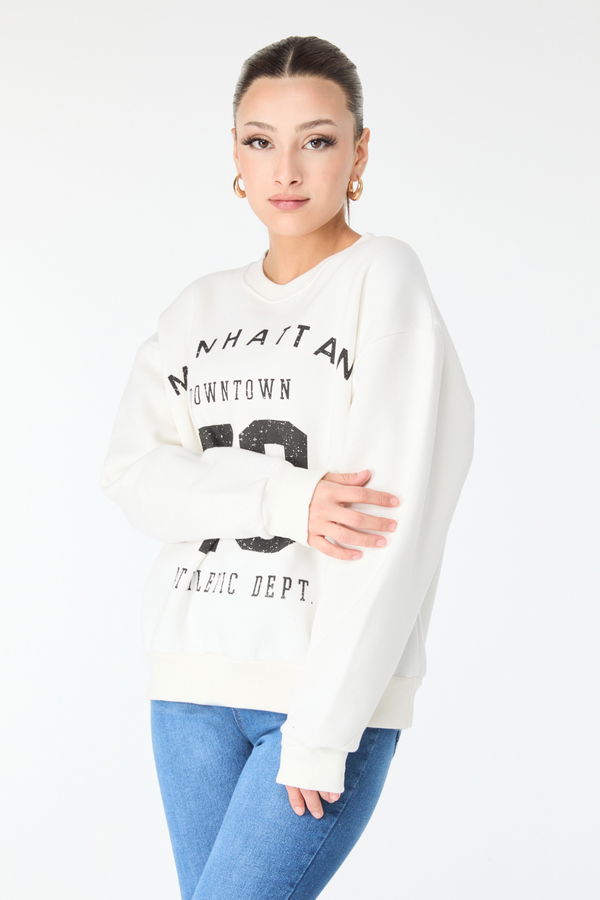 Düz Bisiklet Yaka Kadın Beyaz Baskılı Sweatshirt - 24274