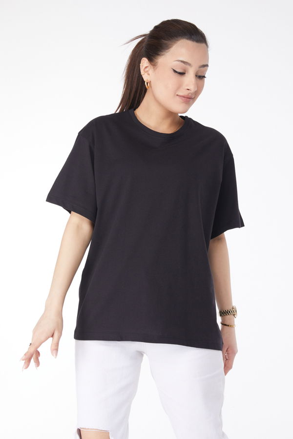 Düz Bisiklet Yaka Kadın Siyah Kısa Kollu T-shirt - 24654