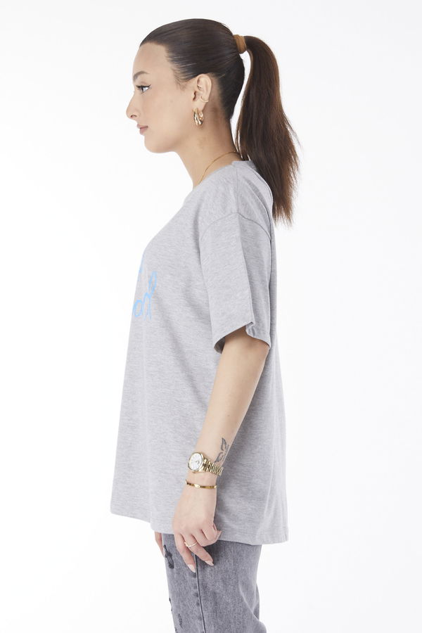 Düz Bisiklet Yaka Kadın Gri Kısa Kollu Baskılı T-shirt - 24643
