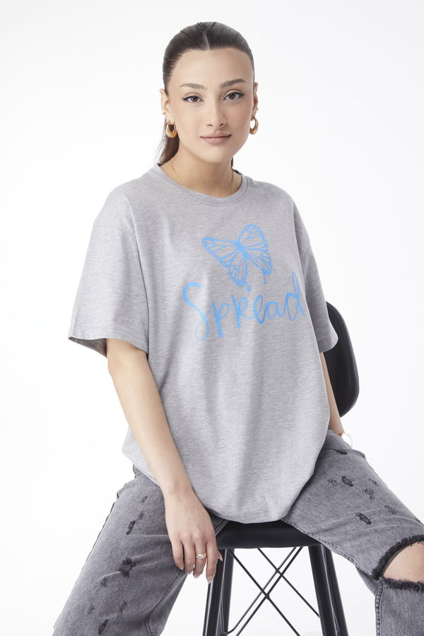 Düz Bisiklet Yaka Kadın Gri Kısa Kollu Baskılı T-shirt - 24643