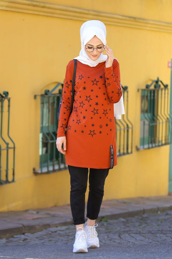 Düz Bisiklet Yaka Kadın Kiremit Yıldız Baskılı Tunik - 8385