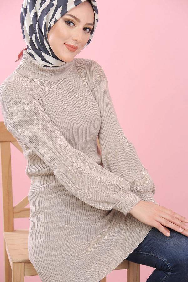 Düz Orta Kadın Bej Bogazlı Triko Tunik   - 8232