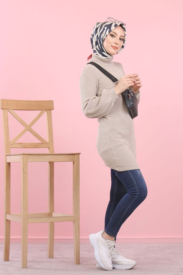 Düz Orta Kadın Bej Bogazlı Triko Tunik   - 8232