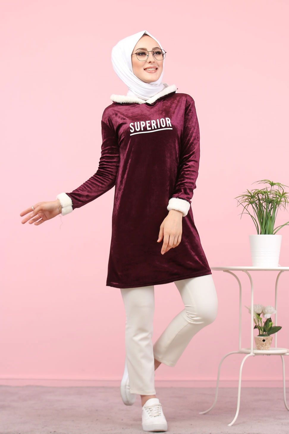 Düz Orta Kadın Mor Peluş Detaylı Tunik Siyah  - 7996 MOR
