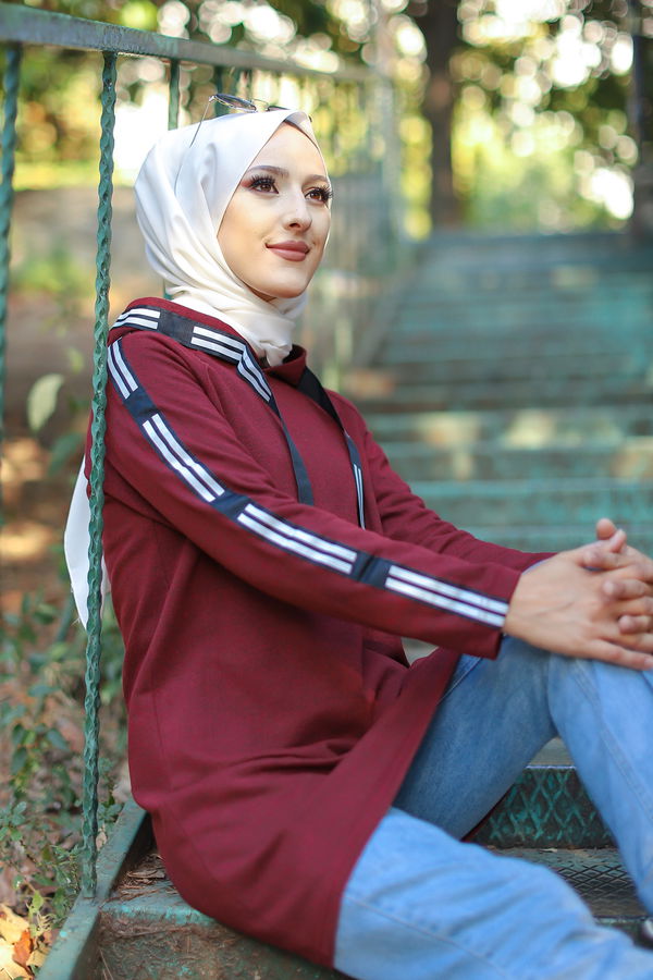 Düz Kapşonlu Yaka Kadın Bordo SERITLI TUNIK - 8358