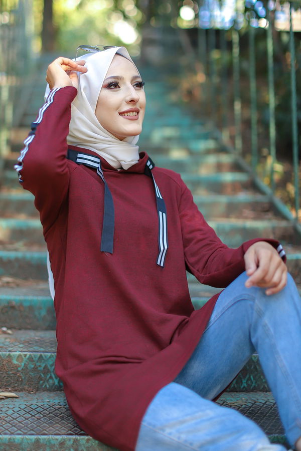 Düz Kapşonlu Yaka Kadın Bordo SERITLI TUNIK - 8358
