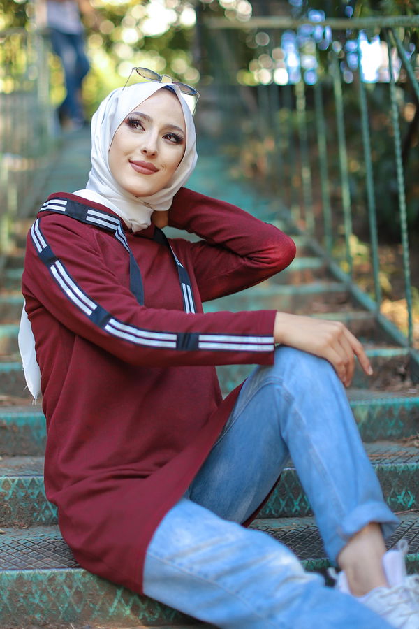 Düz Kapşonlu Yaka Kadın Bordo SERITLI TUNIK - 8358