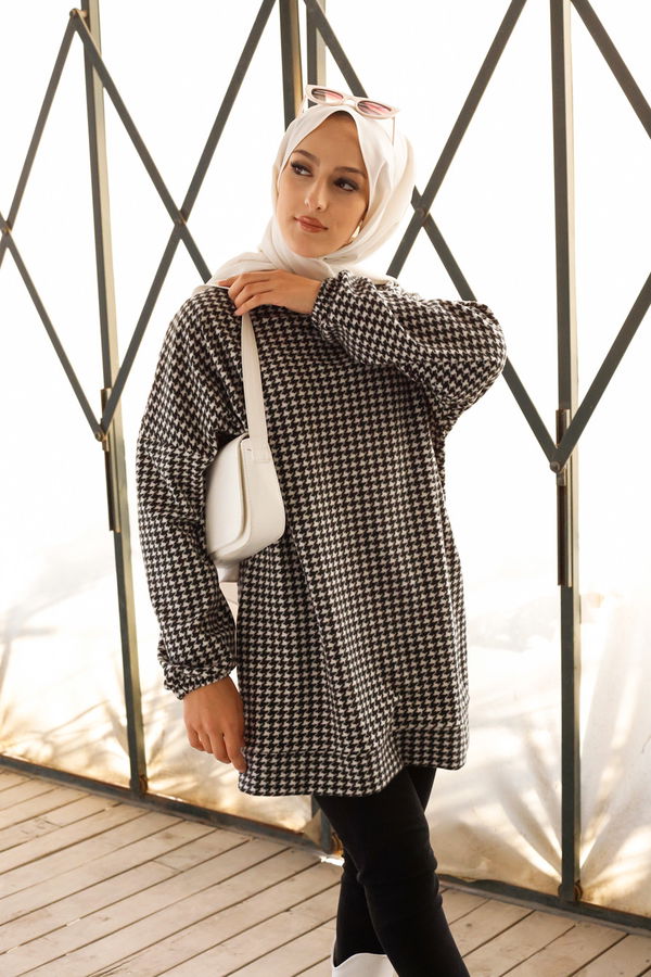 Düz Bisiklet Yaka Kadın Siyah 3367 TUNIK - 3367 SİYAH