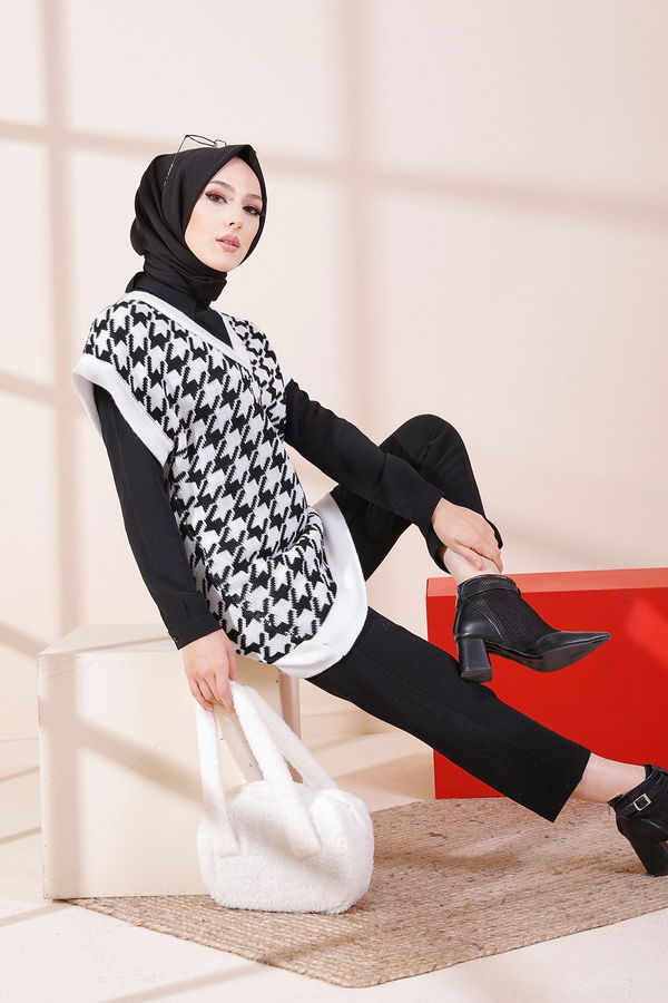 Düz V Yaka Kadın Beyaz 8647 SUVETER - 8647