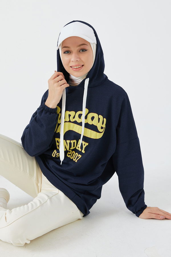 Düz Kapsonlu Yaka Kadın Lacivert Sweat - 3868
